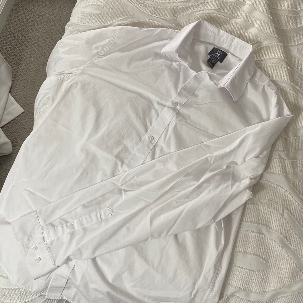 Men’s H&M White Dress Shirt, Size XL, Slim Fit + Easy Iron